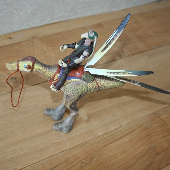 2004 Star Wars Captain Tarpals & Kaadu - Picture 4 of 6